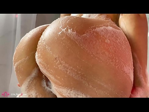 ❤️ Bruneta masturbuje kundu vibrátorem až k intenzivnímu orgasmu ve sprše ❤️ Jen porno u cs.villagesexvideos.ru ☑