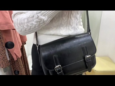 ❤️ Veřejná masturbace mladé feny FeralBerry s dildem ve fitku ❤️ Jen porno u cs.villagesexvideos.ru ☑