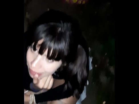 ❤️ Na ulici zduřelý penis výměnou za bonbóny ❤️ Jen porno u cs.villagesexvideos.ru ☑